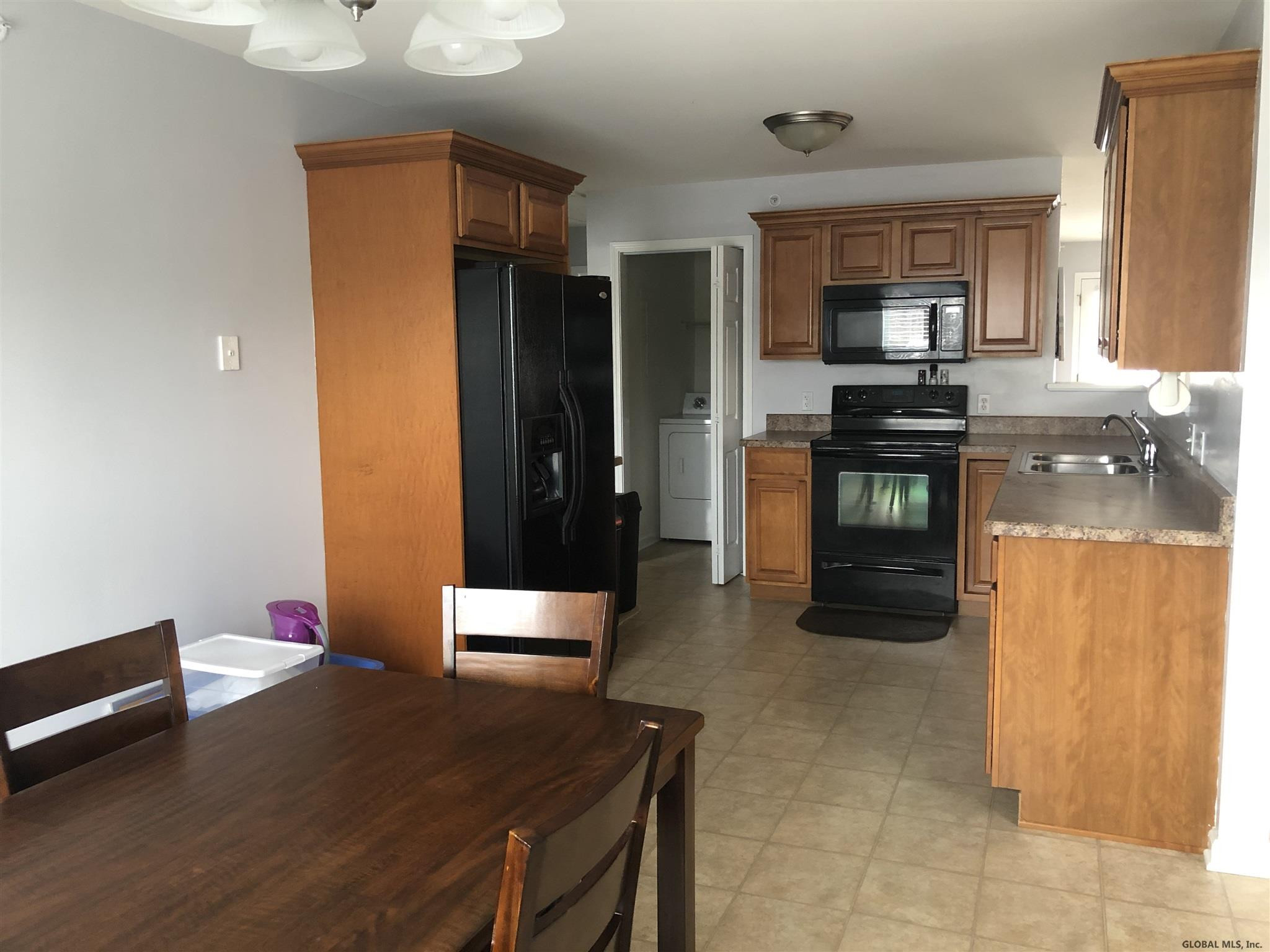 2000-26 Curry Road, Unit 26 Schenectady, NY 12303 - Photo 6 of 25 Photo 6