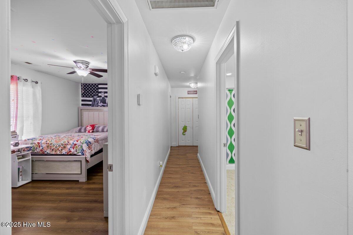 404 Seahawk Court Richlands, NC 28574 - Photo 14 of 23 404 Seahawk Ct 22