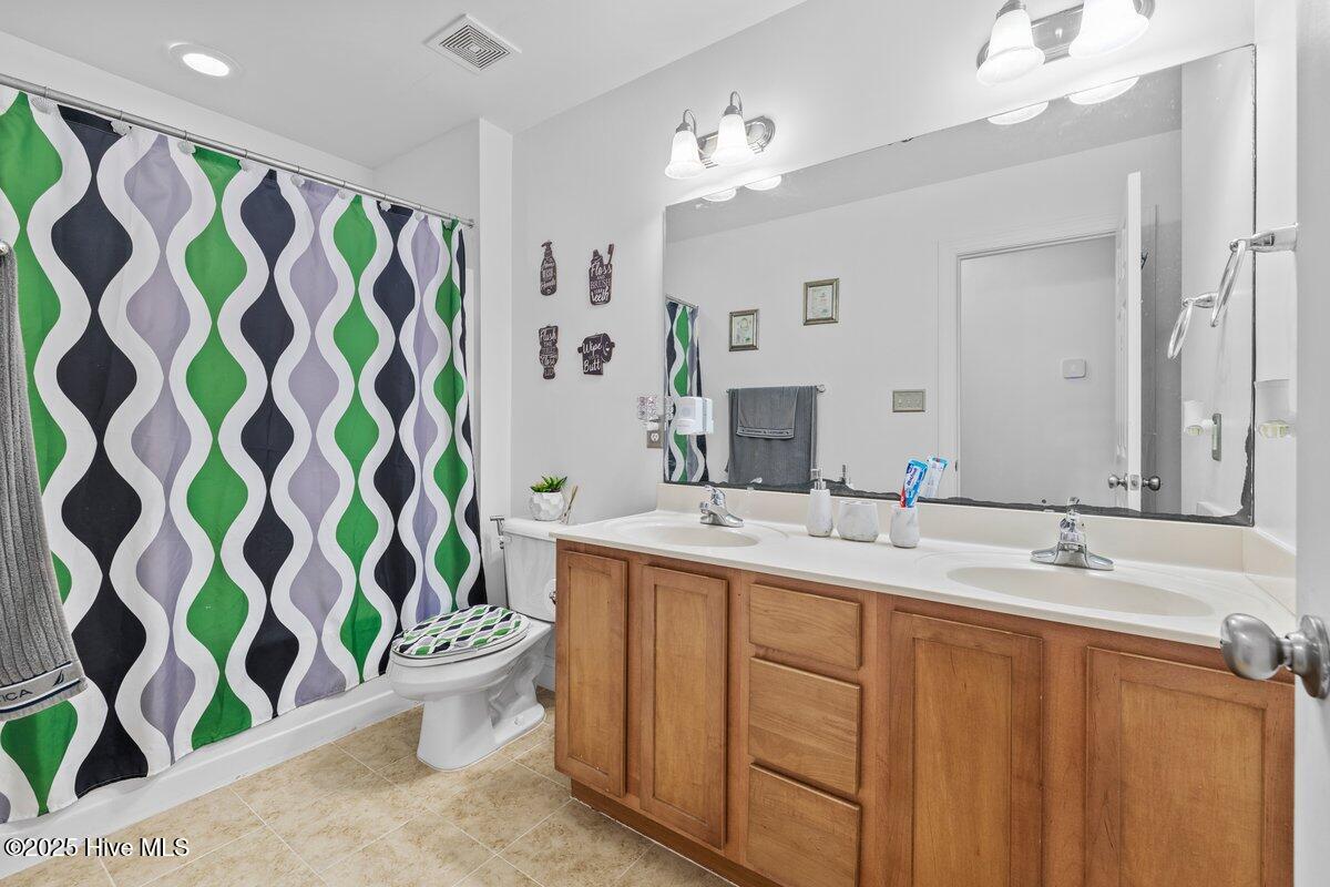 404 Seahawk Court Richlands, NC 28574 - Photo 15 of 23 404 Seahawk Ct 25