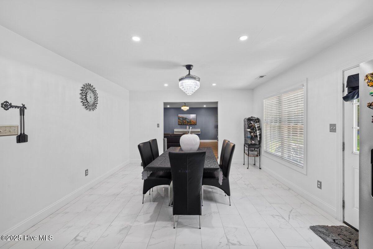 404 Seahawk Court Richlands, NC 28574 - Photo 9 of 23 404 Seahawk Ct 18