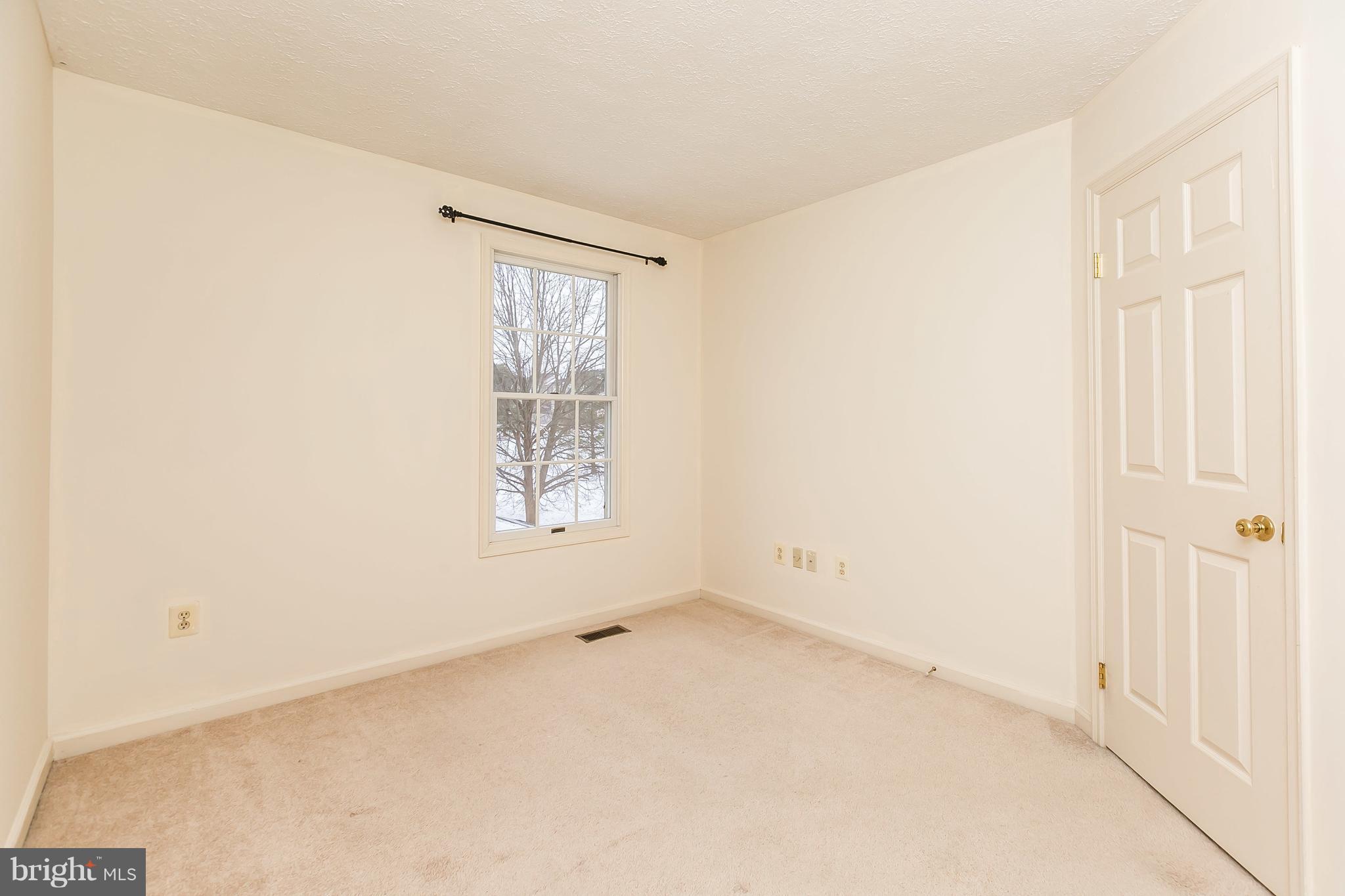 17 Redfield Court Nottingham, MD 21236 - Photo 15 of 30 Bedroom