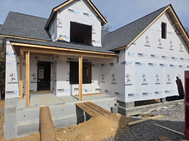 $900,000 | 224 Goose Creek Circle, Soddy Daisy, TN 37379