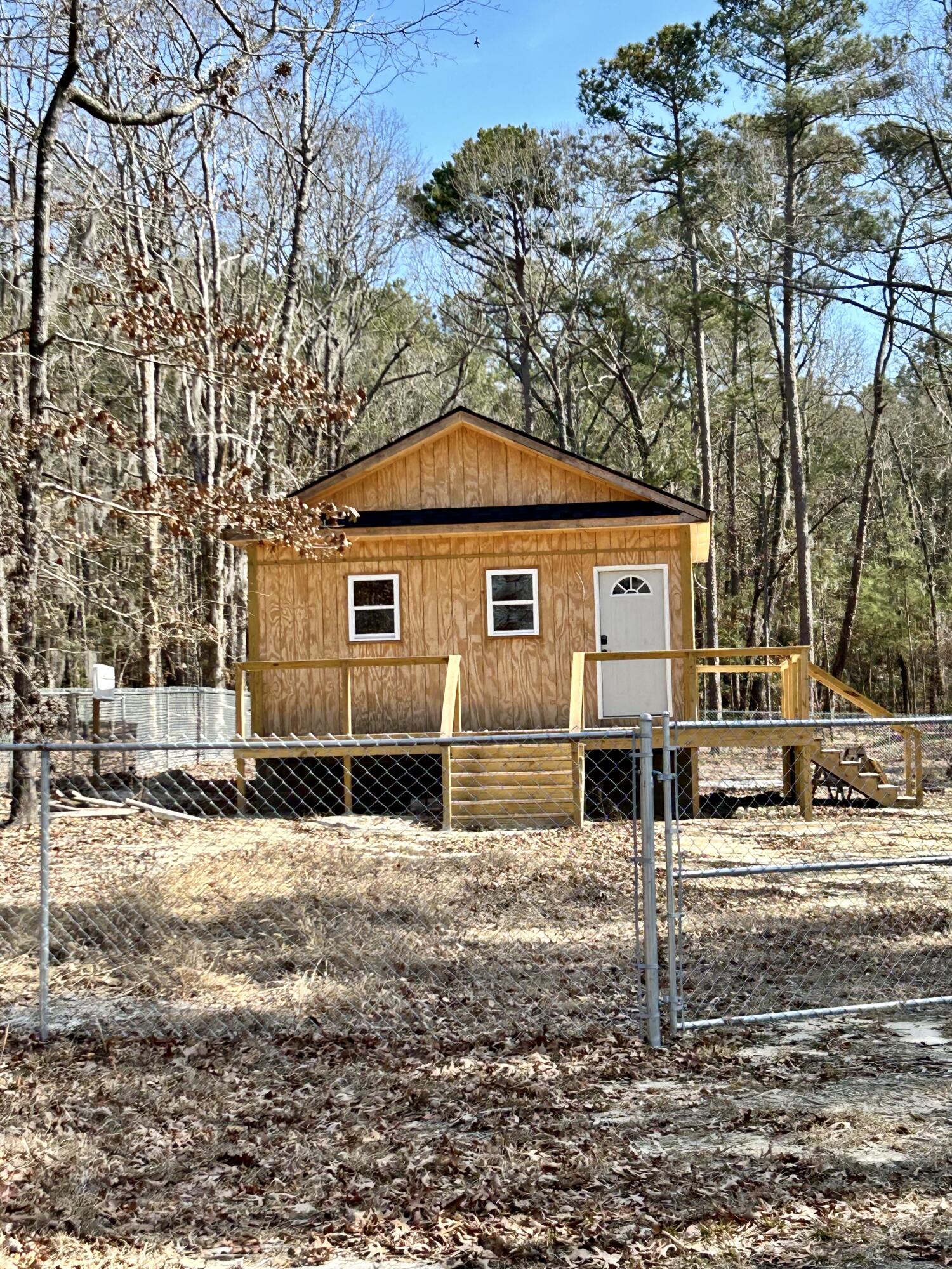 1498 Stukes Road Manning, SC 29102 - Photo 2 of 8 IMG_6262