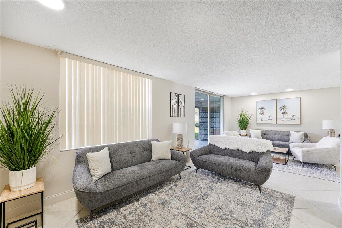 6400 Northwest 2nd Avenue, Unit 123 Boca Raton, FL 33487 - Photo 7 of 32 06-DSC4863