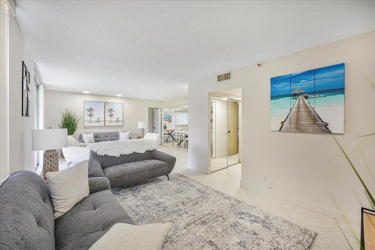 6400 Northwest 2nd Avenue, Unit 123 Boca Raton, FL 33487 - Photo 9 of 32 07-DSC4866