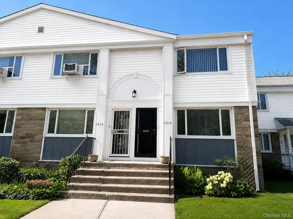 $598,000 | 12-14 Bell Boulevard, Unit 109 | Bay Terrace