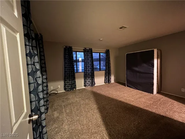 $1,395 | 5062 South Rainbow Boulevard, Unit 105, Las Vegas, NV 89118