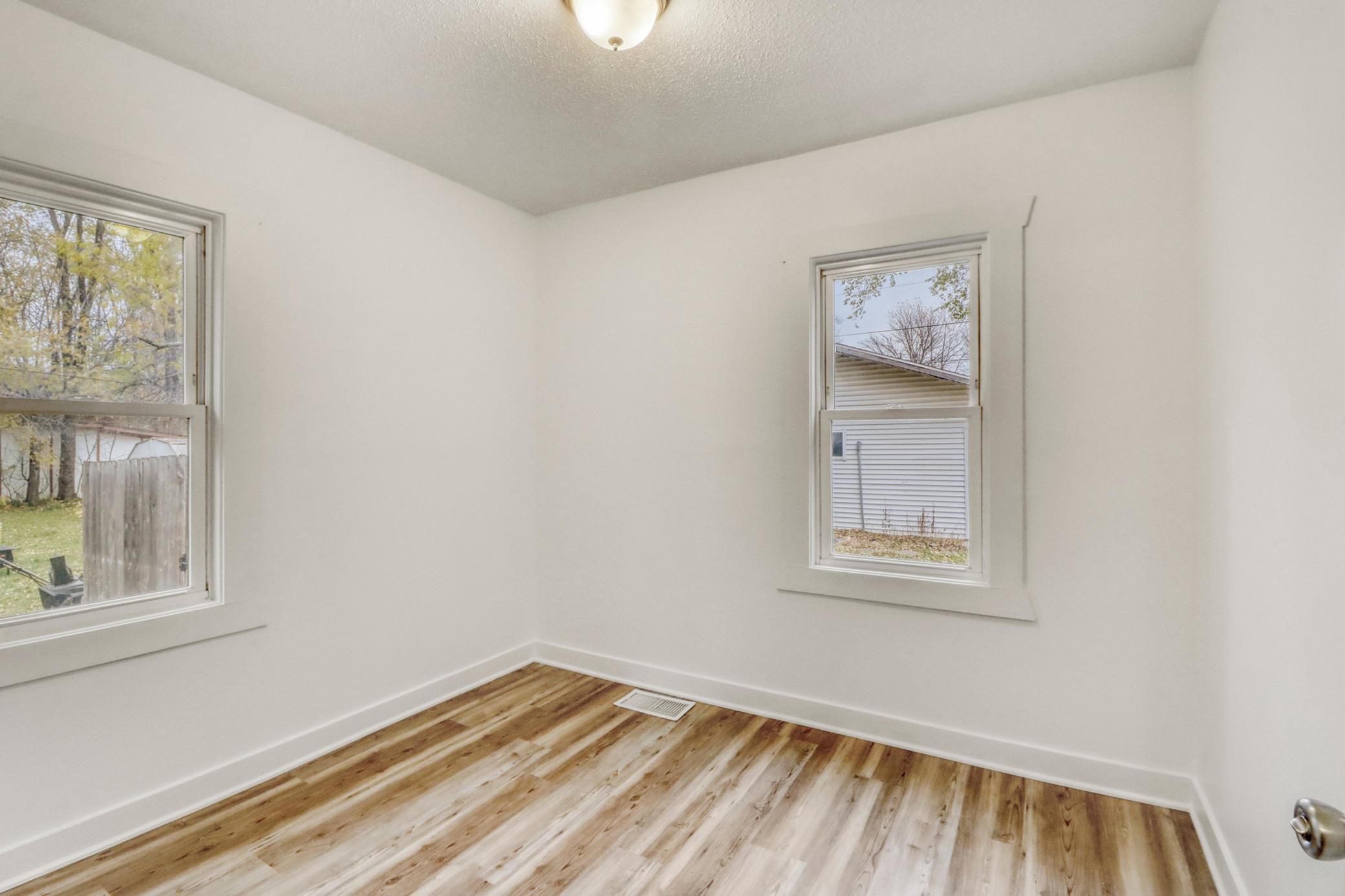 1001 28th Street North Fargo, ND 58102 - Photo 13 of 18