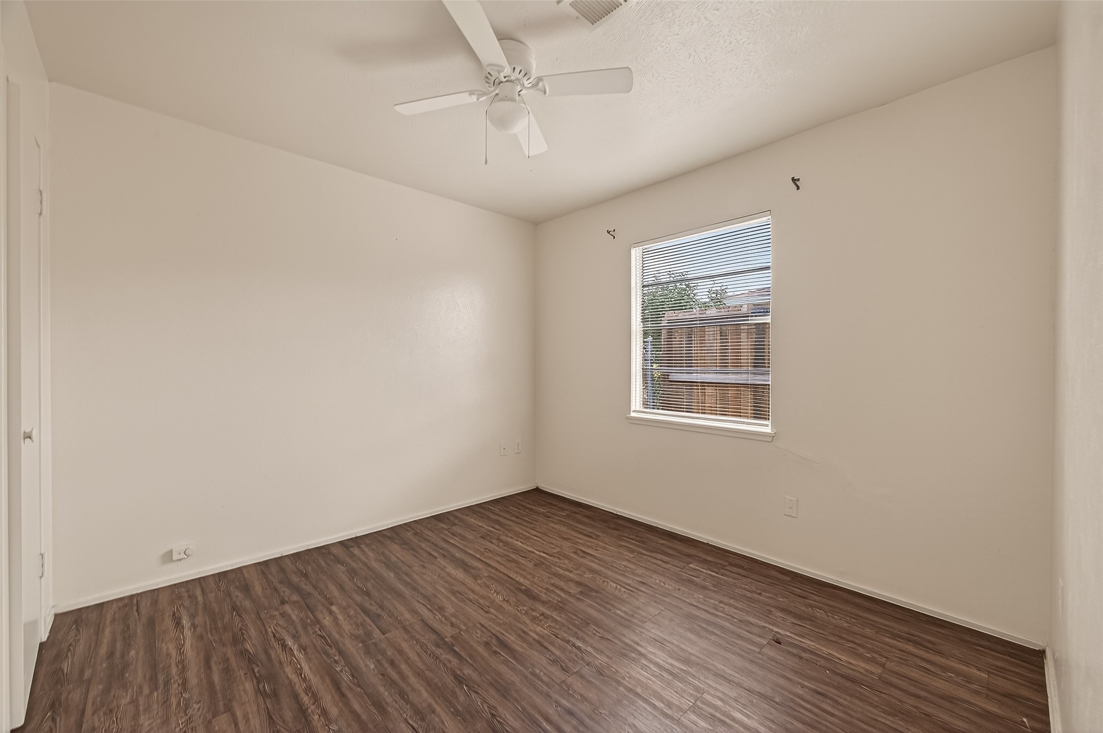 4307 Holloway Drive Houston, TX 77047 - Photo 22 of 37