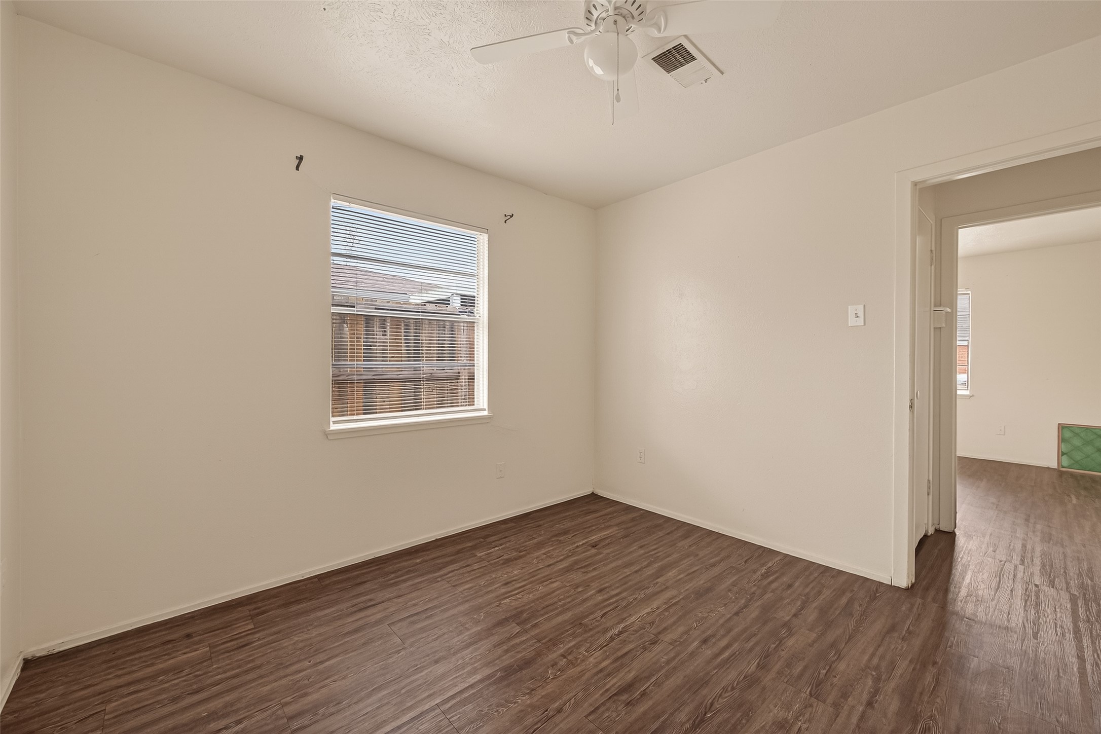 4307 Holloway Drive Houston, TX 77047 - Photo 23 of 37