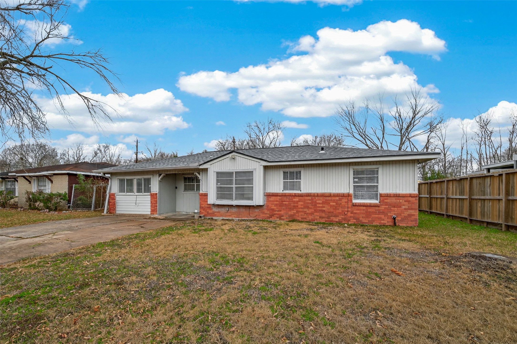 4307 Holloway Drive Houston, TX 77047 - Photo 4 of 37