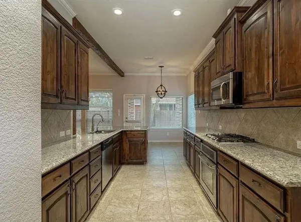 $2,700 | 2817 Pioneer Drive, Denton, TX 76210