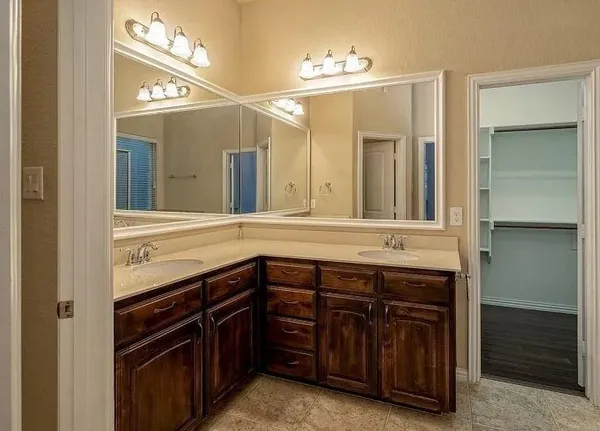 $2,700 | 2817 Pioneer Drive, Denton, TX 76210