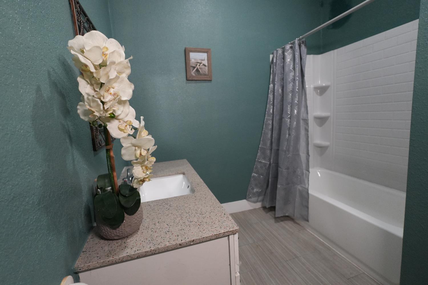 1133 East Harding Way Stockton, CA 95205 - Photo 18 of 41