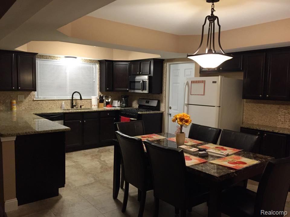 3047 East 14 Mile Road Sterling Heights, MI 48310 - Photo 1 of 3 image.jpg