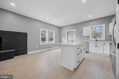 $420,000 | 523 West Glenside Avenue, Glenside, PA 19038