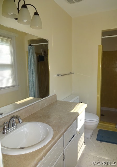 10705 Lunswood Road Chester, VA 23831 - Photo 16 of 22 Master Bath with new Countertops, Sink and Paint