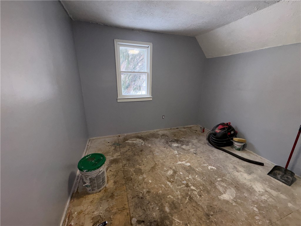 57 Treyer Street Rochester, NY 14621 - Photo 11 of 40