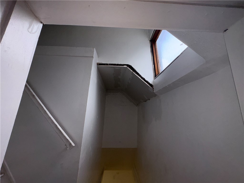 57 Treyer Street Rochester, NY 14621 - Photo 15 of 40