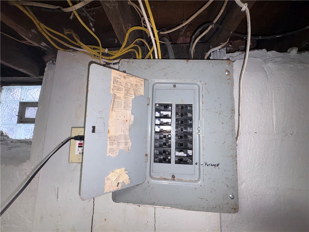 57 Treyer Street Rochester, NY 14621 - Photo 27 of 40