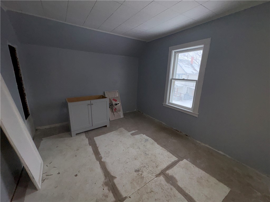 57 Treyer Street Rochester, NY 14621 - Photo 4 of 40