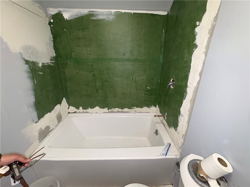 57 Treyer Street Rochester, NY 14621 - Photo 8 of 40