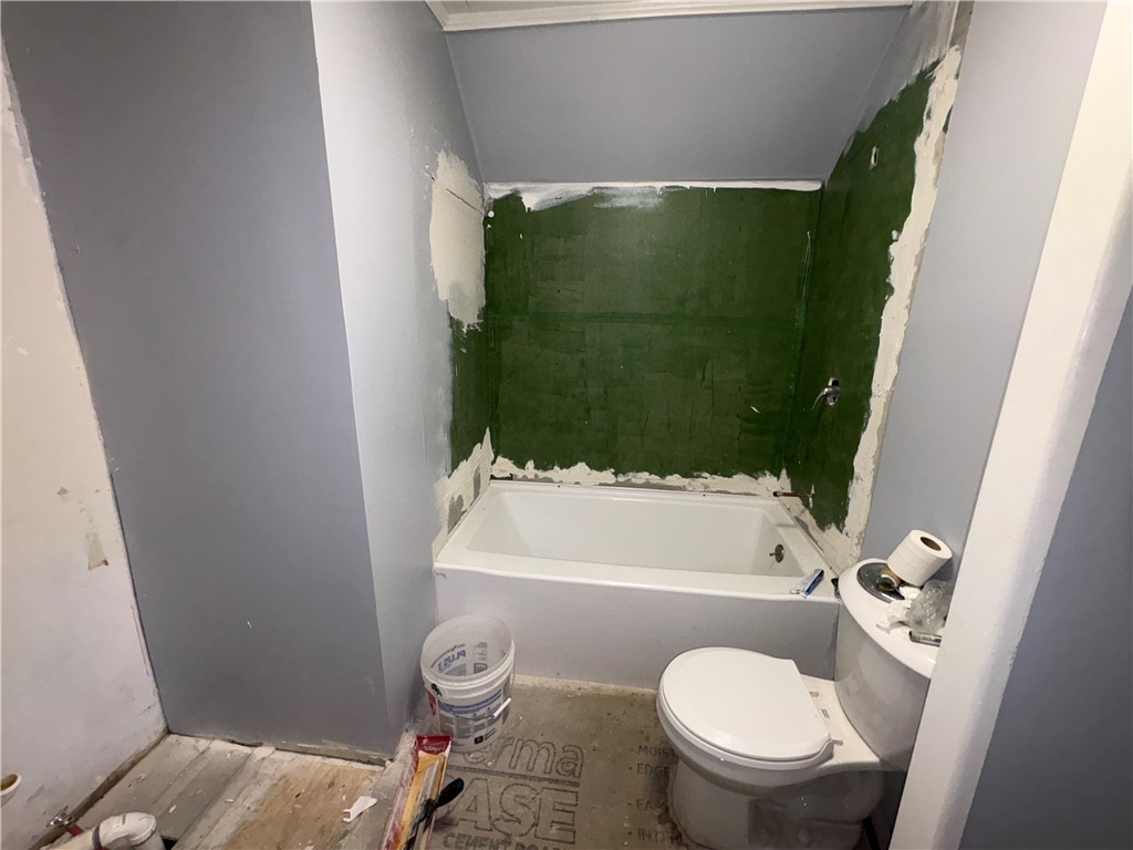 57 Treyer Street Rochester, NY 14621 - Photo 10 of 40