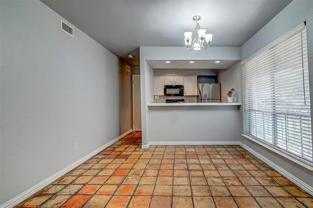 $1,450 | 5924 Birchbrook Drive, Unit 215, Dallas, TX 75206