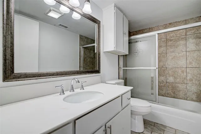 $1,450 | 5924 Birchbrook Drive, Unit 215, Dallas, TX 75206