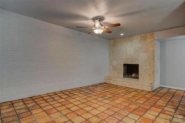 $1,450 | 5924 Birchbrook Drive, Unit 215, Dallas, TX 75206