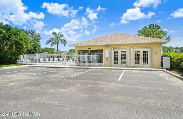 $2,600 | 2711 Stratford Pointe Drive, Melbourne, FL 32904