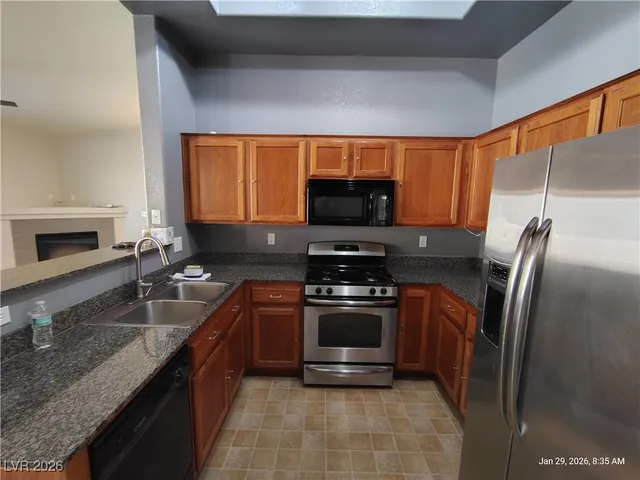 $1,450 | 8985 South Durango Drive, Unit 2038, Las Vegas, NV 89113
