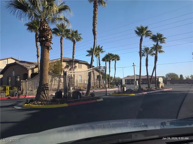 $1,450 | 8985 South Durango Drive, Unit 2038, Las Vegas, NV 89113