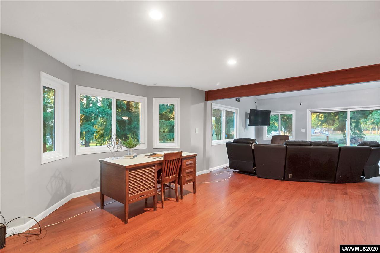 6691 Macleay Road Southeast Salem, OR 97317 - Photo 23 of 38 Gallery Image 23