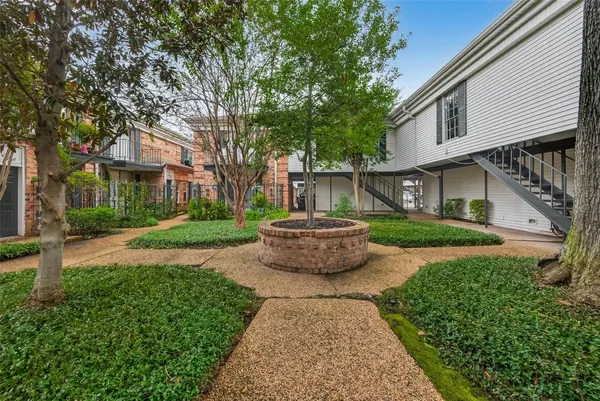 $153,750 | 3400 Timmons Lane, Unit 31, Houston, TX 77027