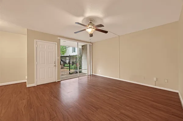 $163,750 | 3400 Timmons Lane, Unit 31, Houston, TX 77027