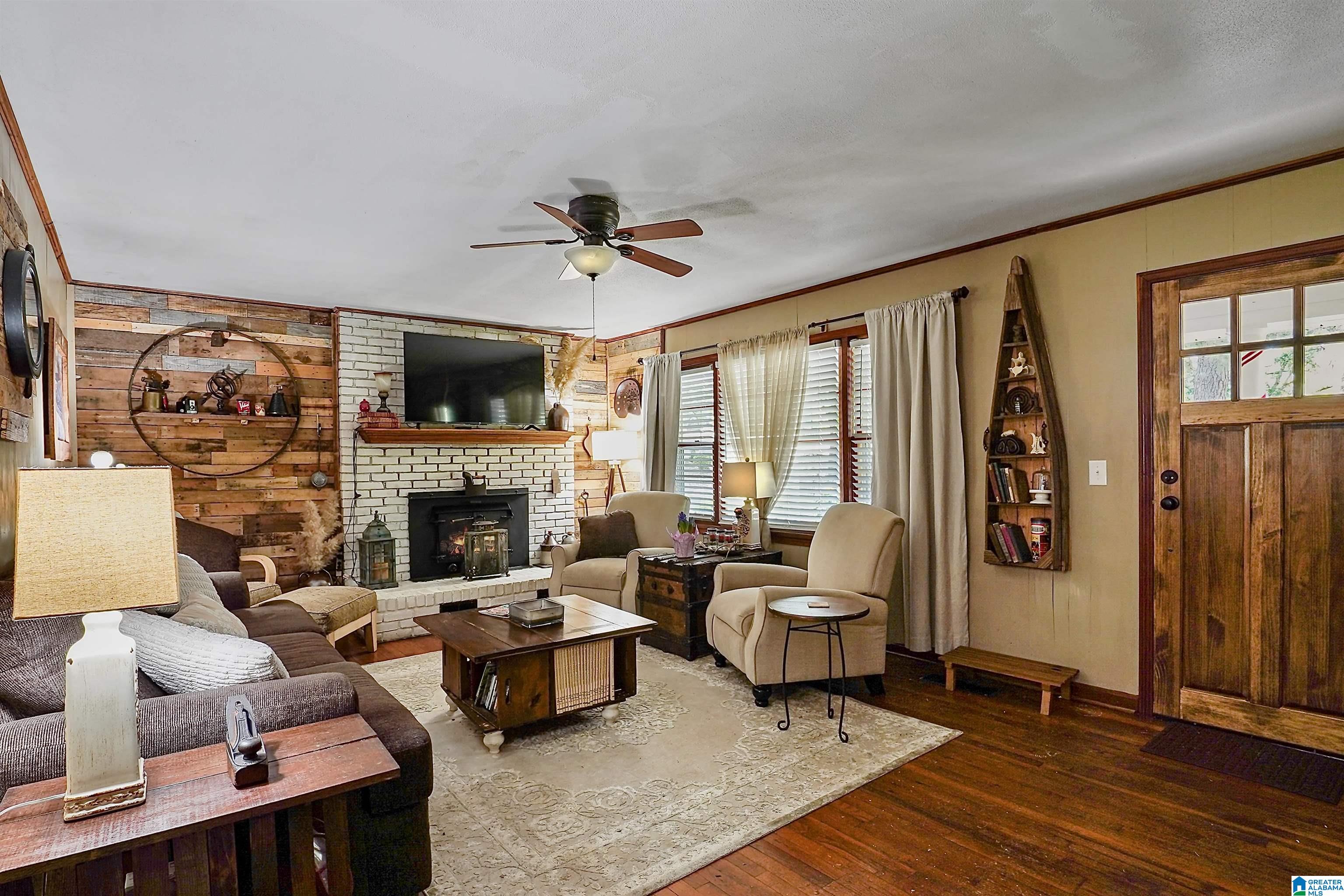 15038 Northside Road Northport, AL 35475 - Photo 2 of 62