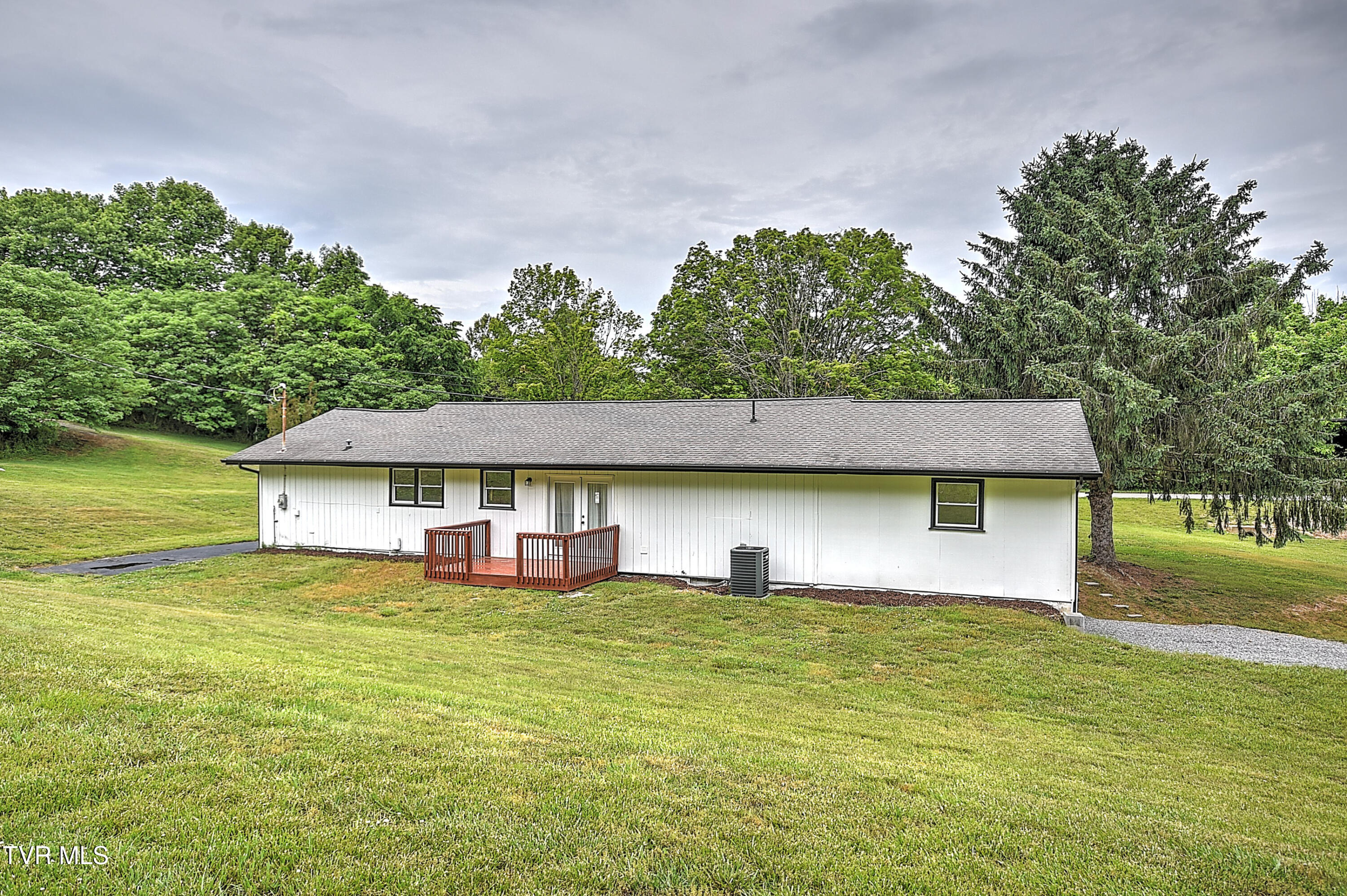 1091 Shipley Ferry Road Blountville, TN 37617 - Photo 48 of 55 1001 Shipley Ferry CP-51