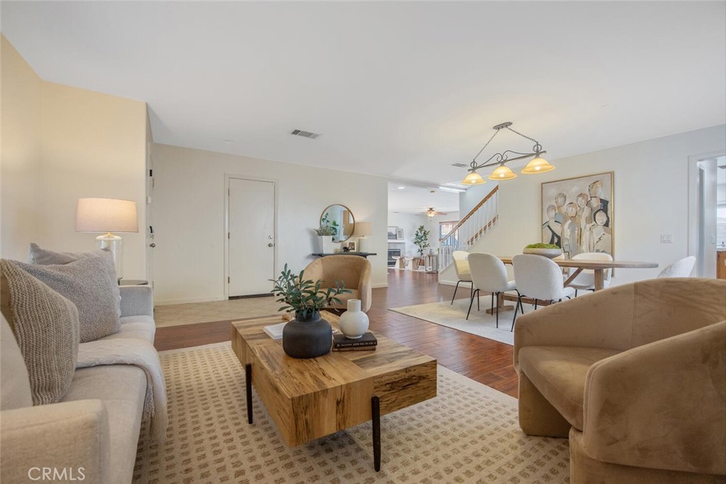 32778 The Old Road Castaic, CA 91384 - Photo 6 of 46