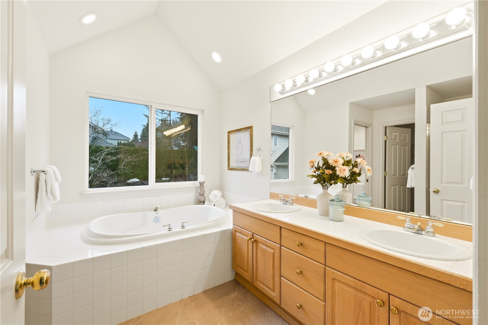 20229 29th Avenue Southeast Bothell, WA 98012 - Photo 22 of 39