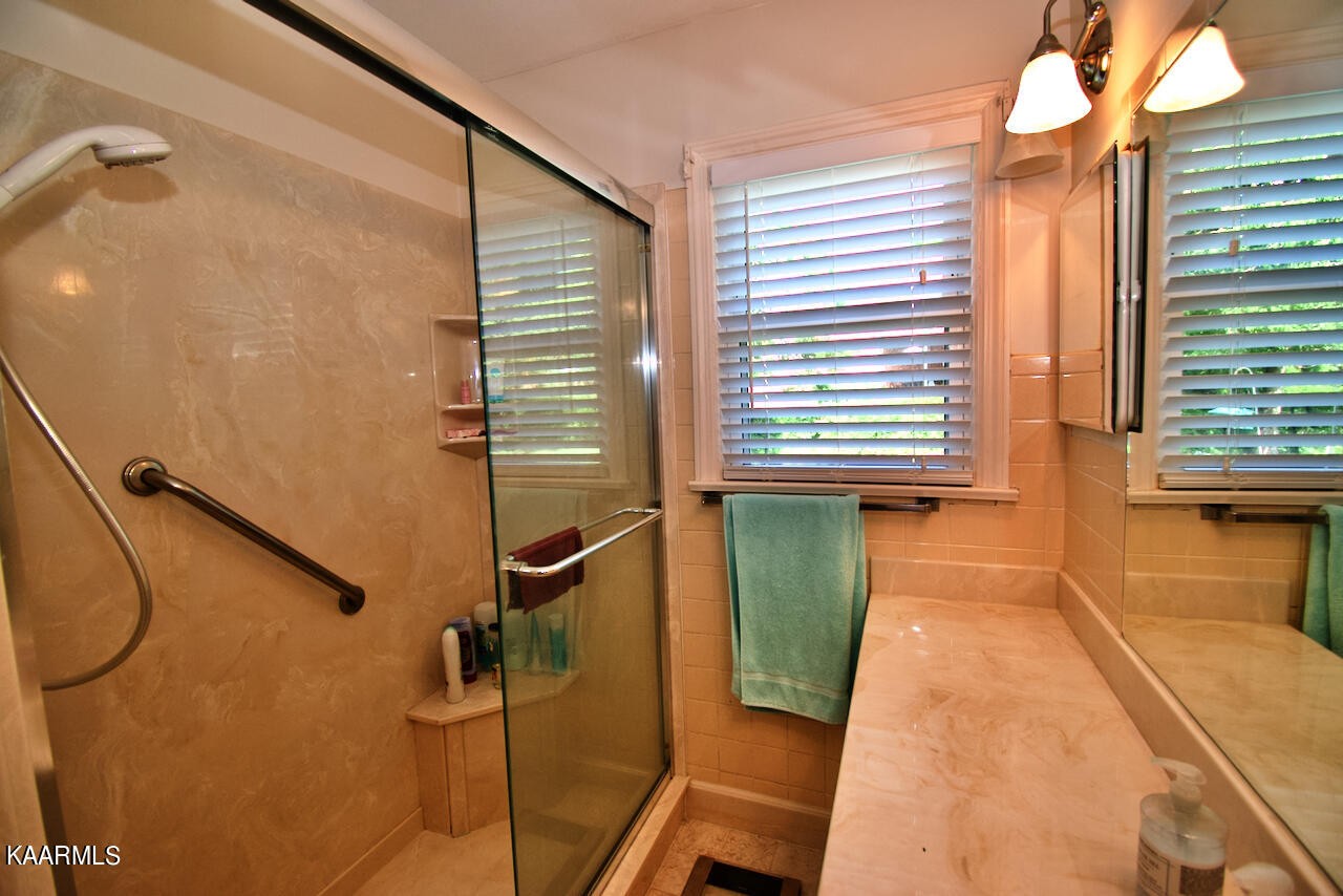 1519 Springbrook Road Alcoa, TN 37701 - Photo 16 of 29 Gallery Image 16