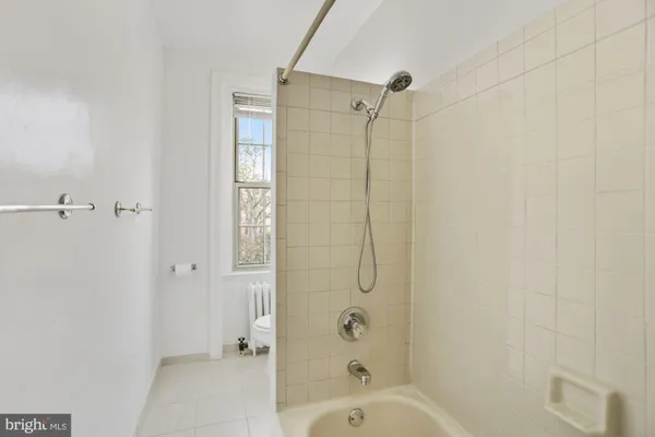 $3,700 | 2854 Connecticut Avenue Northwest, Unit 30, Washington, DC 20008