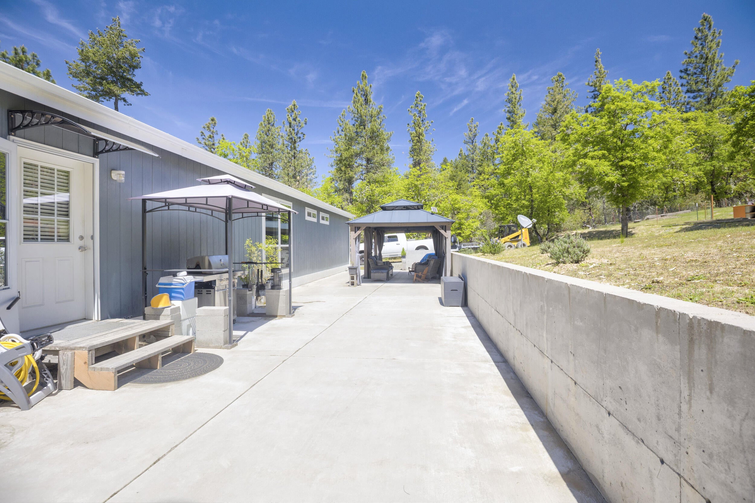 2000 Stringer Gap Road Grants Pass, OR 97527 - Photo 26 of 50 Patio