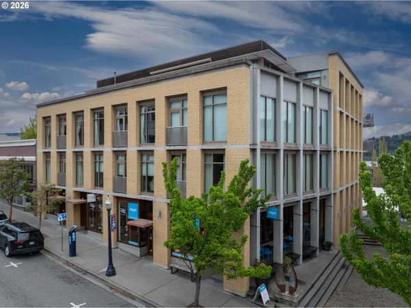 $645,000 | 310 Oak Street, Unit 305, Hood River, OR 97031