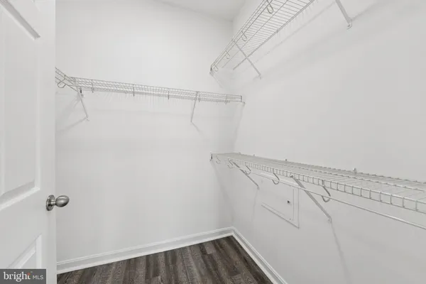 $359,900 | 504 Sunset View Terrace Southeast, Unit 104, Leesburg, VA 20175