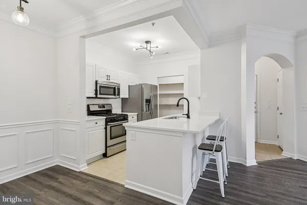 $359,900 | 504 Sunset View Terrace Southeast, Unit 104, Leesburg, VA 20175