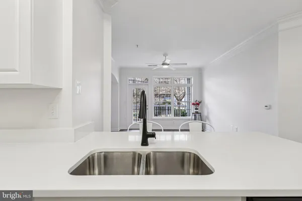 $359,900 | 504 Sunset View Terrace Southeast, Unit 104, Leesburg, VA 20175