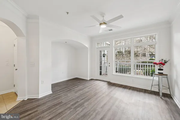 $359,900 | 504 Sunset View Terrace Southeast, Unit 104, Leesburg, VA 20175