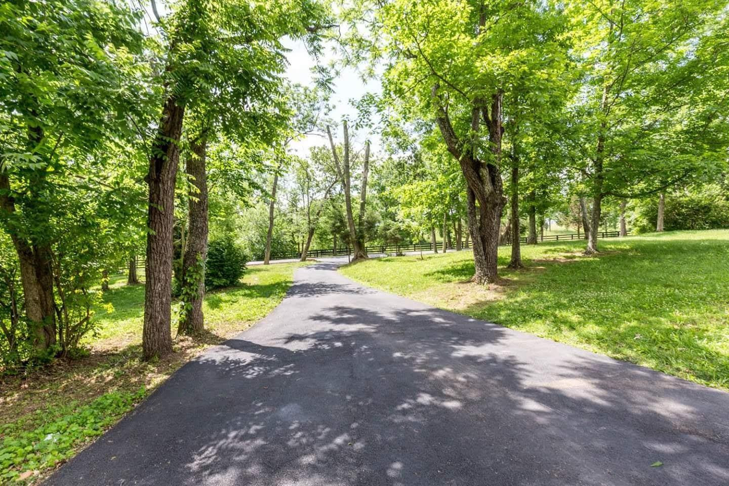 4170 Delaney Ferry Road Versailles, KY 40383 - Photo 2 of 22 Photo 2