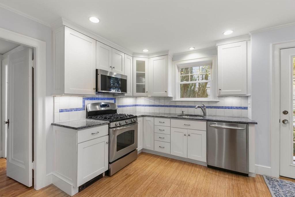 84 School Street Arlington, MA 02476 - Photo 6 of 29